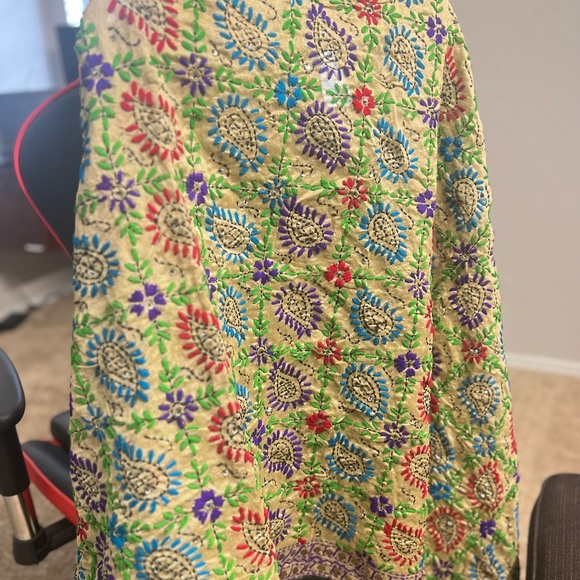 Chinkari Dupatta: handmade - Picture 4 of 4